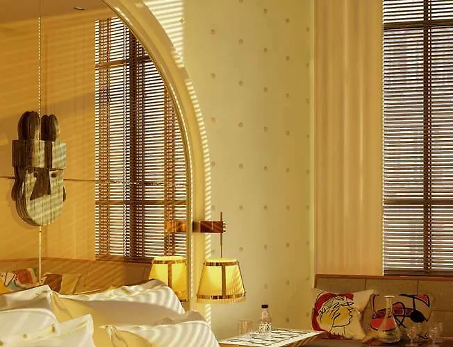 9confidentiel Париж