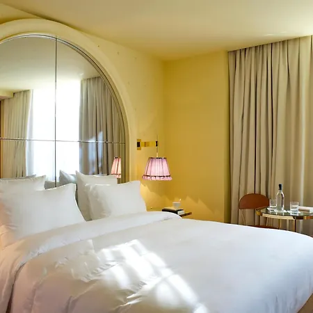 Hotel 9confidentiel 4*