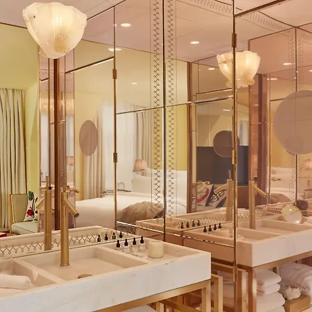 9confidentiel 4* Paris