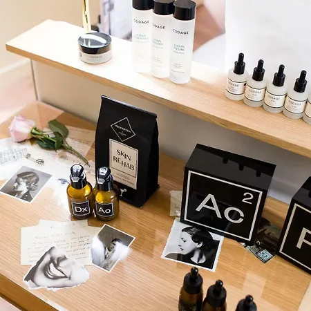 Hotel 9confidentiel 4*