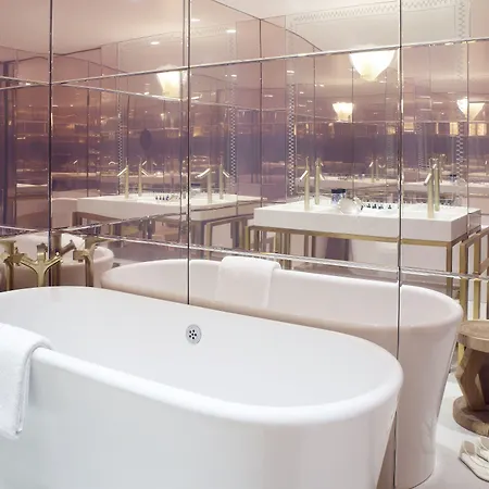 Hotel 9confidentiel 4*