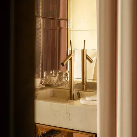 9confidentiel 4* باريس