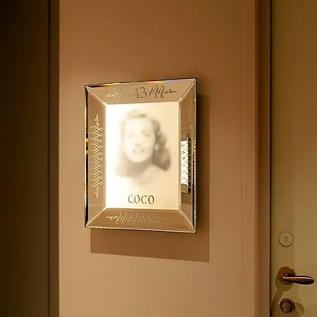 9confidentiel Otel 4*