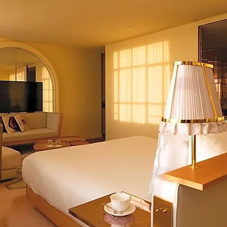 9confidentiel 4* Paris