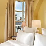 9confidentiel ホテル 4*