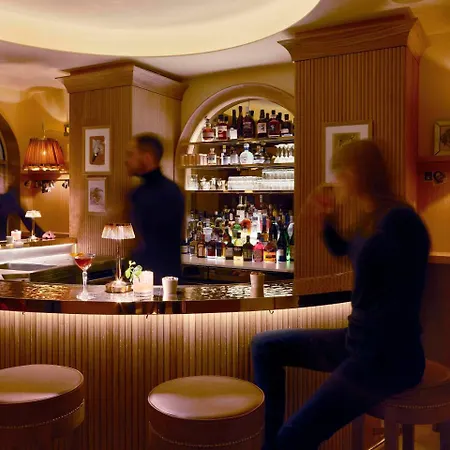 9confidentiel 4* Париж